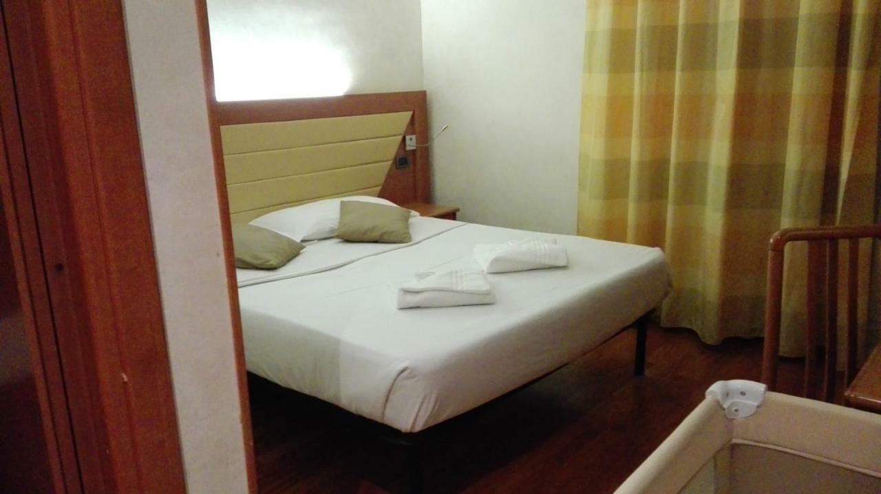 Dem Guesthouse โรม ภายนอก รูปภาพ