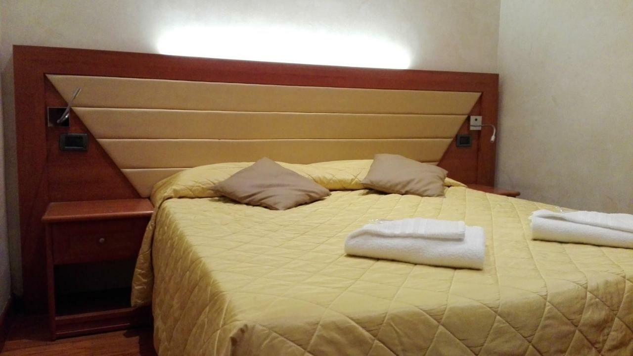 Dem Guesthouse โรม ภายนอก รูปภาพ